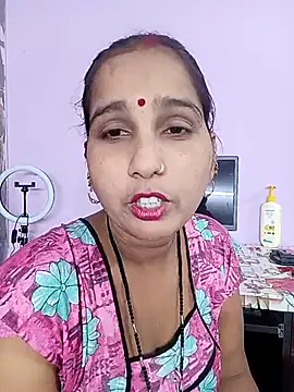 Snapshot of reemacouple007 chatting on March 2026 06:30:01 AM reemacouple007 online show from March 2026 06:30:01 AM