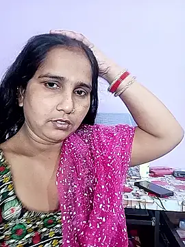 Snapshot of reemacouple007 chatting on March 2026 08:06:02 AM reemacouple007 online show from March 2026 08:06:02 AM