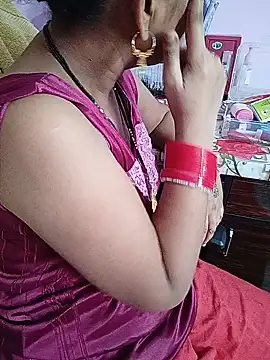 reemacouple007 online show from June 2026 06:10:02 AM