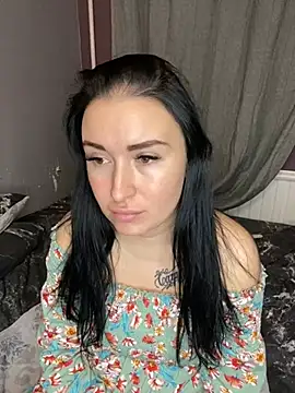 Roxana Bell online show from December 2024 05:54:01 PM