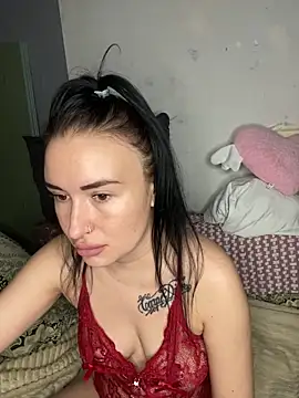 Roxana Bell online show from April 2026 06:39:01 PM