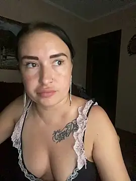 Roxana Bell online show from June 2026 09:02:03 PM