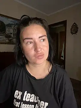 Roxana Bell online show from June 2026 10:03:02 AM
