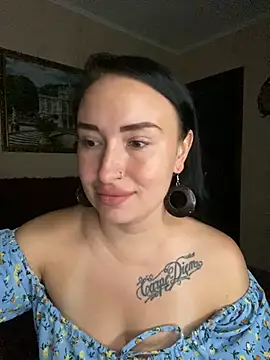 Roxana Bell online show from June 2026 08:01:02 PM