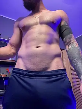 MachineDien online show from April 2026 09:05:01 PM