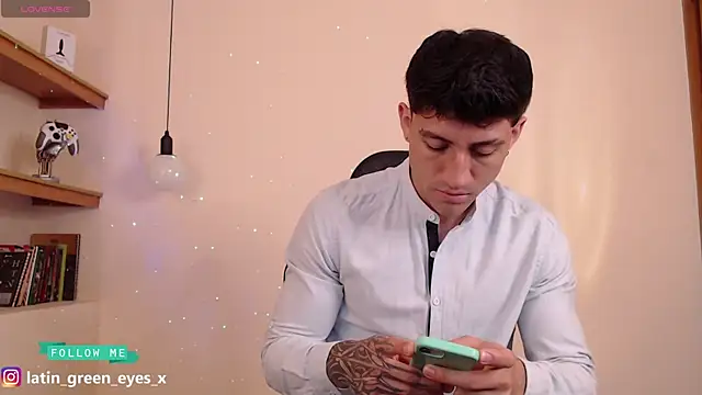 Snapshot of andres_fitboy chatting on March 2025 01:59:02 PM andres fitboy online show from March 2025 01:59:02 PM