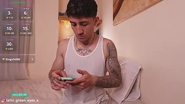Snapshot of andres_fitboy chatting on September 2025 12:12:01 AM andres fitboy online show from September 2025 12:12:01 AM