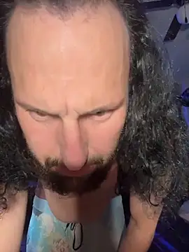 Snapshot of BobbyQ29 chatting on March 2026 01:14:01 AM BobbyQ29 online show from March 2026 01:14:01 AM