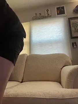 Snapshot of BobbyQ29 chatting on March 2026 03:17:02 PM BobbyQ29 online show from March 2026 03:17:02 PM