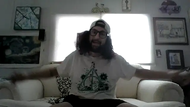 BobbyQ29 online show from April 2026 05:32:02 PM