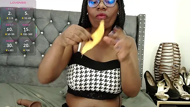 Snapshot of KhateShar chatting on October 2025 03:07:01 PM KhateShar online show from October 2025 03:07:01 PM