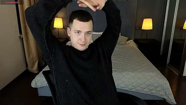 Snapshot of HARDIN_STEWARD chatting on November 2025 12:37:02 PM HARDIN STEWARD online show from November 2025 12:37:02 PM