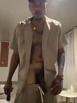 Snapshot of TysonWalkers chatting on September 2025 02:36:02 AM TysonWalkers online show from September 2025 02:36:02 AM