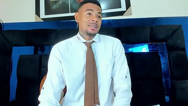 Snapshot of TysonWalkers chatting on October 2025 04:40:01 PM TysonWalkers online show from October 2025 04:40:01 PM