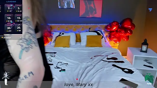 Snapshot of Mary_Xextra chatting on February 2025 01:03:02 AM Mary Xextra online show from February 2025 01:03:02 AM