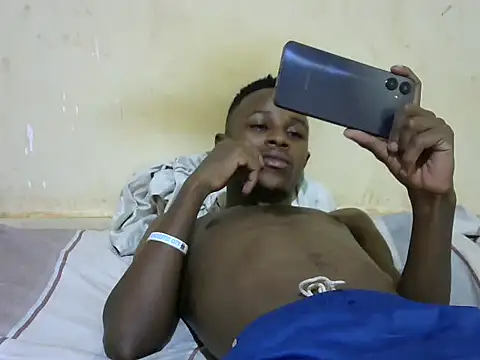 Snapshot of swthairydic chatting on October 2025 03:29:01 PM swthairydic online show from October 2025 03:29:01 PM