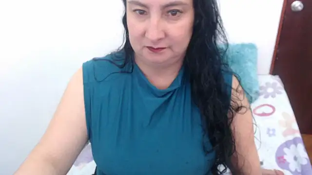 Snapshot of Ashyle chatting on February 2026 07:21:02 PM Ashyle online show from February 2026 07:21:02 PM