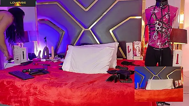 Scarlettt Ass online show from March 2026 12:01:01 PM