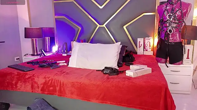 Scarlettt Ass online show from June 2026 12:00:02 PM