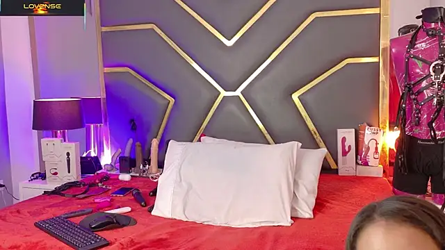 Scarlettt Ass online show from June 2026 12:07:01 PM