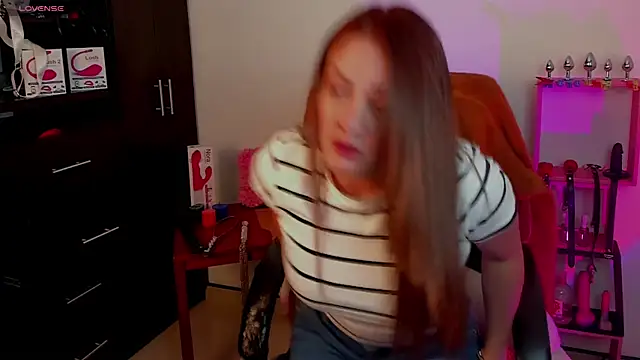 sara goodgirl13 online show from December 2024 08:13:01 PM