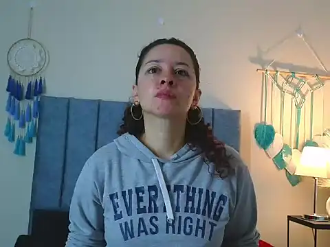 Snapshot of ArtesanaMK chatting on October 2025 11:32:02 AM ArtesanaMK online show from October 2025 11:32:02 AM