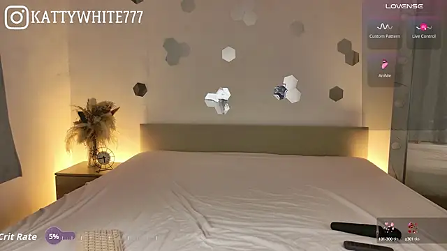 Snapshot of -KATTY- chatting on October 2025 08:53:02 PM -KATTY- online show from October 2025 08:53:02 PM