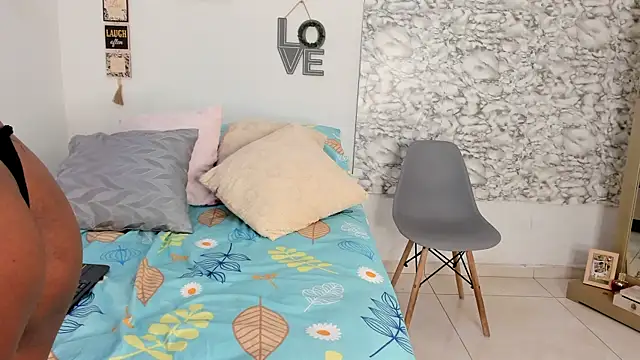 Canhela1 online show from December 2025 11:56:02 PM