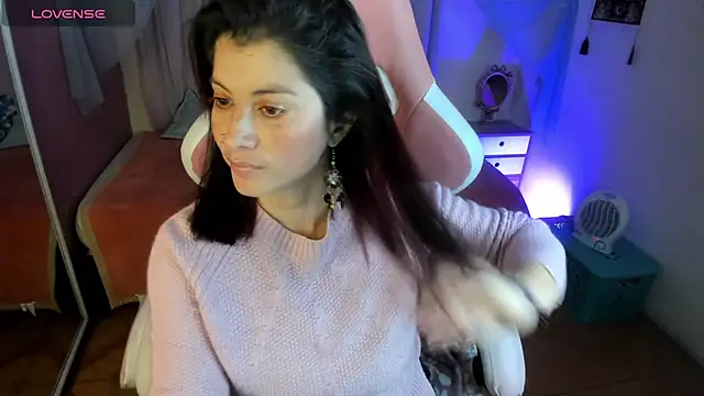 Snapshot of Aliiz_01 chatting on February 2026 07:37:01 PM Aliiz 01 online show from February 2026 07:37:01 PM