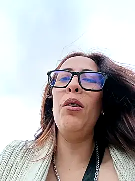 Snapshot of Lena-32 chatting on January 2025 06:57:02 PM Lena-32 online show from January 2025 06:57:02 PM