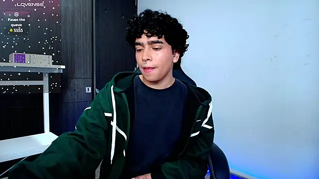 Snapshot of _nickconnor01 chatting on January 2025 09:14:02 PM nickconnor01 online show from January 2025 09:14:02 PM