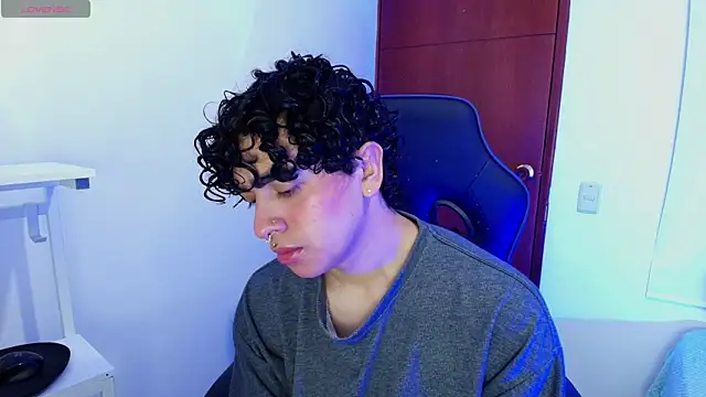 Snapshot of _nickconnor01 chatting on March 2025 05:31:01 PM nickconnor01 online show from March 2025 05:31:01 PM