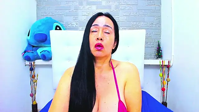 HorniestMilf online show from November 2025 09:39:01 PM