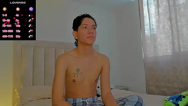 JulianRose 1 online show from October 2025 12:45:02 PM