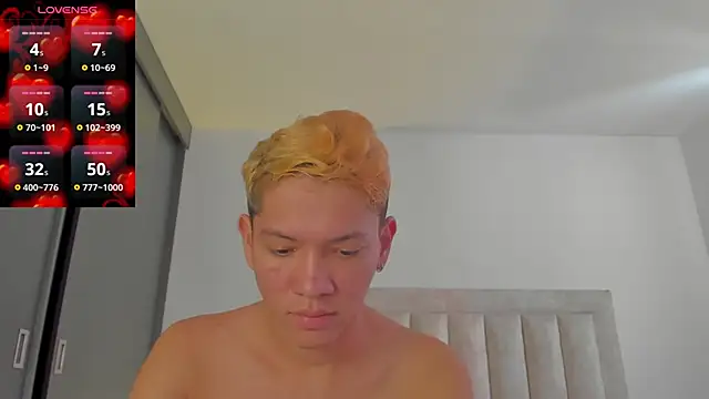 JulianRose 1 online show from November 2025 01:18:02 PM