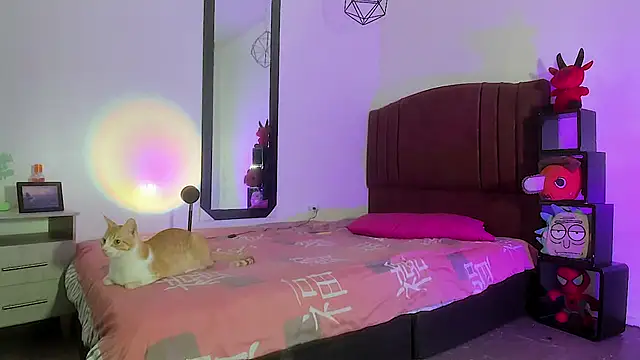 alisson zafiro  online show from December 2024 09:07:01 AM