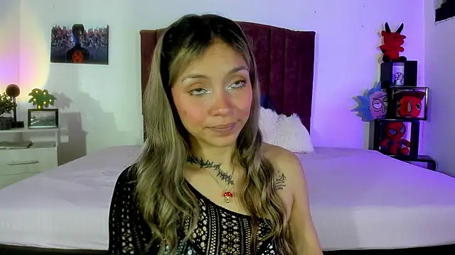 alisson zafiro  online show from January 2025 09:13:01 AM