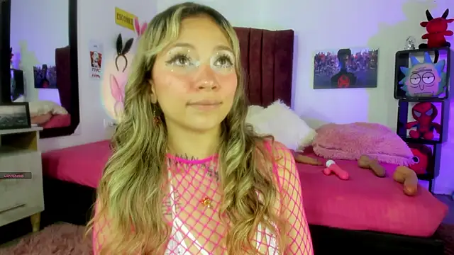 alisson zafiro  online show from February 2025 06:04:01 AM