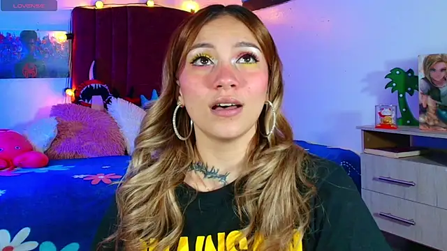 alisson zafiro  online show from September 2025 03:08:01 AM