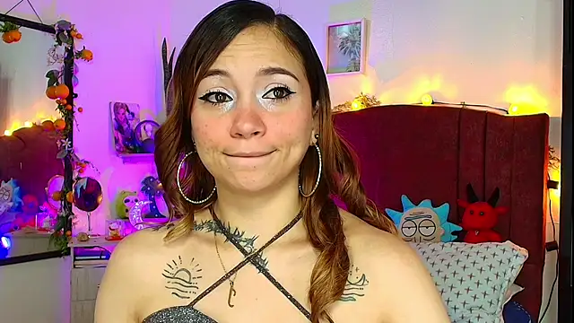 alisson zafiro  online show from April 2026 12:08:01 AM