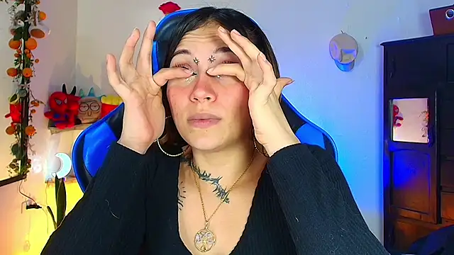 alisson zafiro  online show from May 2026 07:26:02 PM