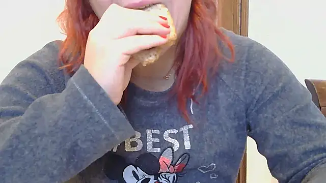 Snapshot of xxcatwomanxx chatting on February 2025 12:05:02 PM xxcatwomanxx online show from February 2025 12:05:02 PM