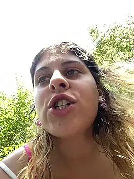 Snapshot of FlorBich chatting on February 2026 01:27:01 PM FlorBich online show from February 2026 01:27:01 PM