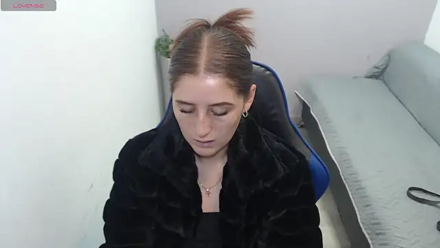 valerie diaz1 online show from October 2025 01:34:02 PM