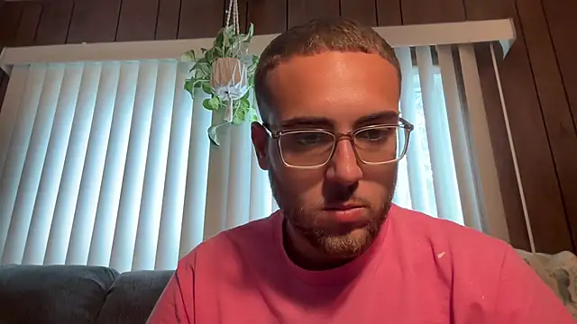 Sexybaaybee online show from September 2025 06:00:01 PM