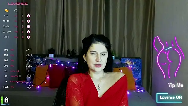 Snapshot of Alianna_Solo_Kisses chatting on February 2025 03:27:02 PM Alianna Solo Kisses online show from February 2025 03:27:02 PM