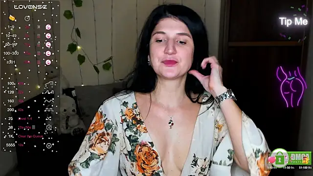 Snapshot of Alianna_Solo_Kisses chatting on February 2025 03:26:01 PM Alianna Solo Kisses online show from February 2025 03:26:01 PM