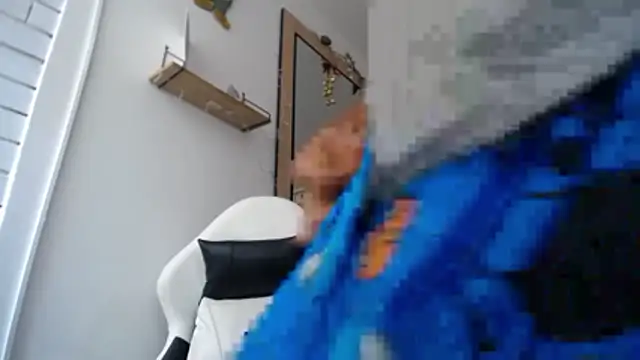 Valerioe online show from December 2025 04:47:01 PM