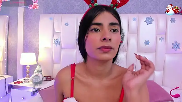 Snapshot of allys_rose chatting on December 2024 07:43:02 PM allys rose online show from December 2024 07:43:02 PM