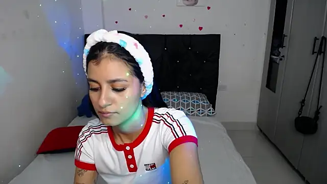 Snapshot of floweer_ chatting on March 2026 03:19:01 AM floweer online show from March 2026 03:19:01 AM